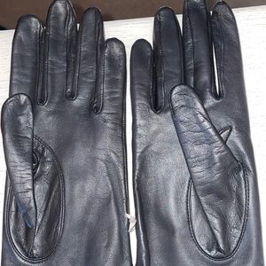 Aris Women’s Black Leather Gloves - NEW!
